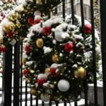 nyc holiday decorations schedule start